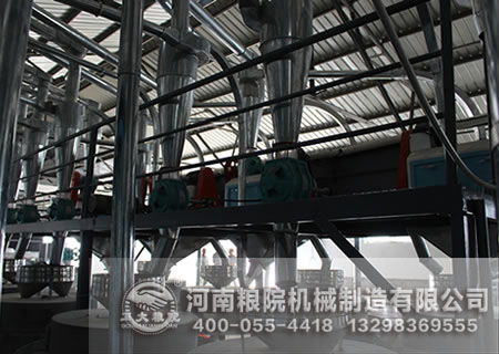 石磨面粉机可以研磨出不同细度的面粉 石磨面粉机可以研磨出不同细度的面粉